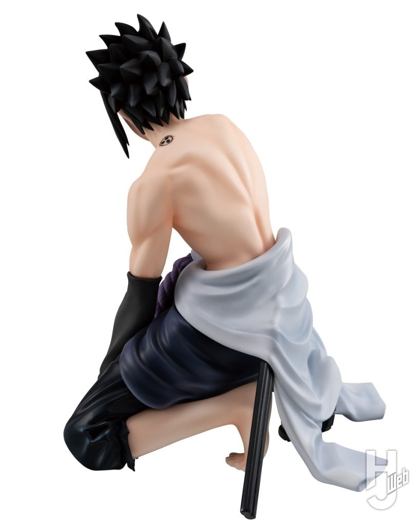 うちはサスケの手のひらサイズフィギュアの俯瞰の画像