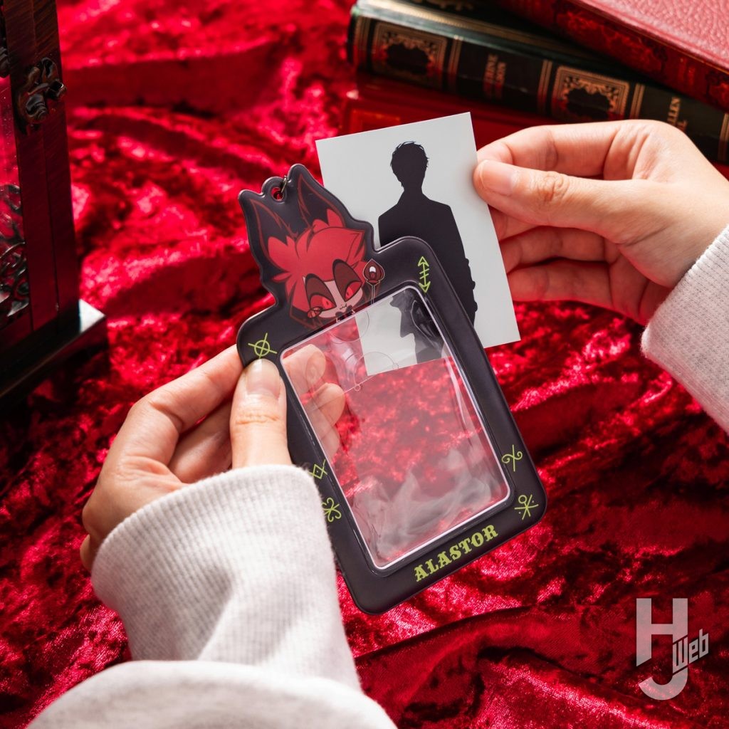 ハズビン・ホテルのトレーディングカードホルダーの画像