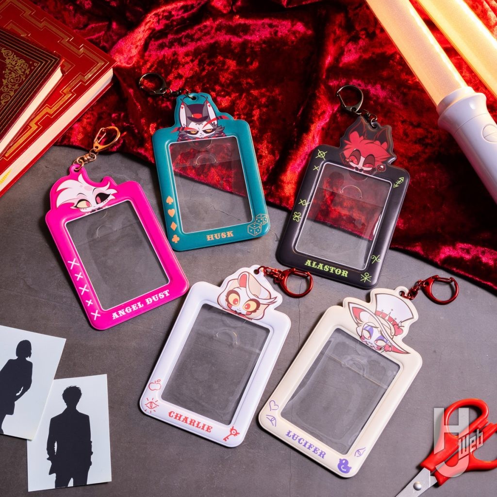 ハズビン・ホテルのトレーディングカードホルダー全5種の画像