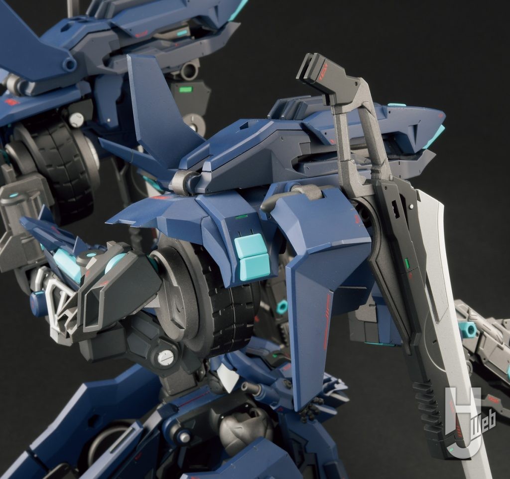 アームドヴェローチェ
バックパック アップ