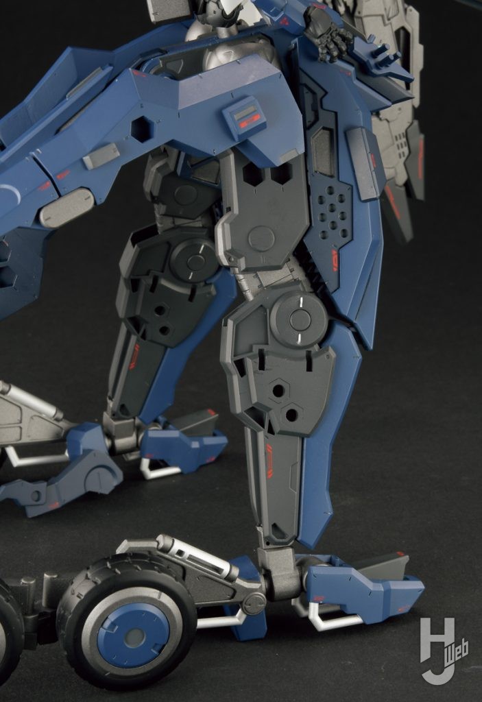 アームドヴェローチェ
脚 アップ