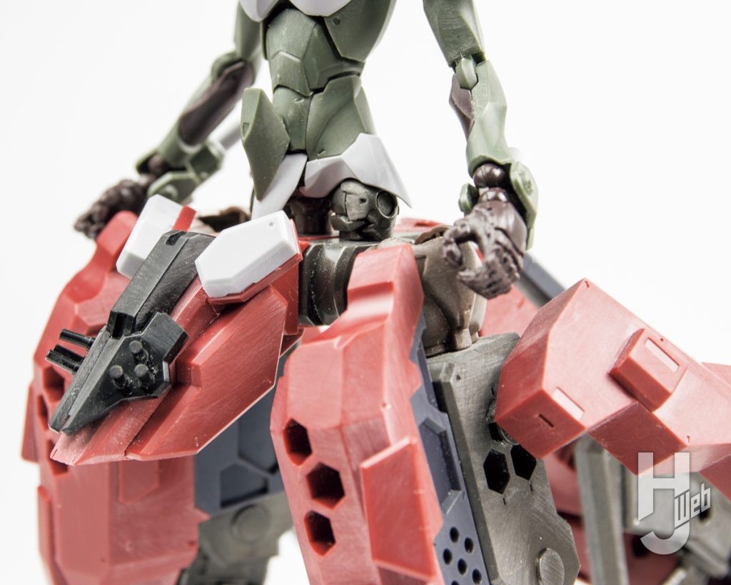 アームドヴェローチェ
腰部 製作過程