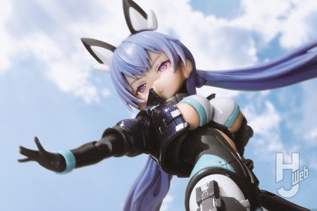 30MS生粋のライダー「ライディラ」をホバーボードで華麗に舞う“スカイハイフォーム”にアレンジ!