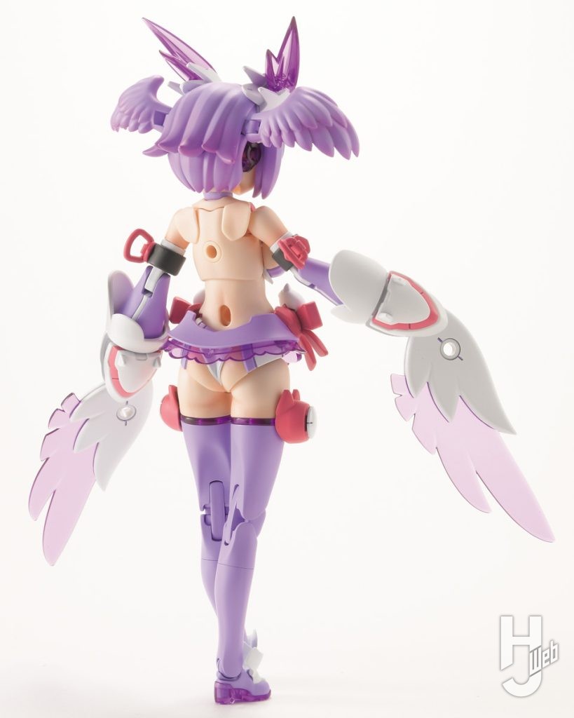 PUNIMOFUシャオのプラモデルの後ろ姿の全体画像