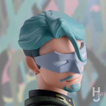 シャリア・ブルの可動フィギュアの表情のアップ画像その2