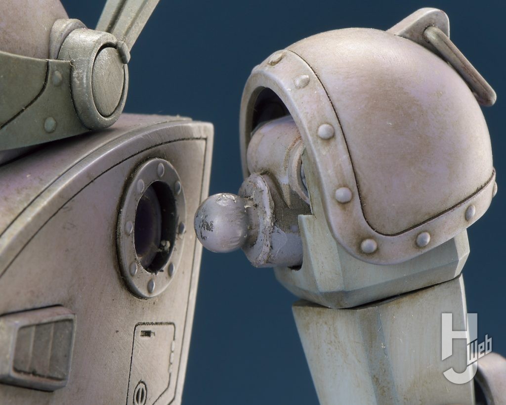 スコープドッグ ラウンドムーバー［メルキア軍カラー］
腕の接続部を少しカット