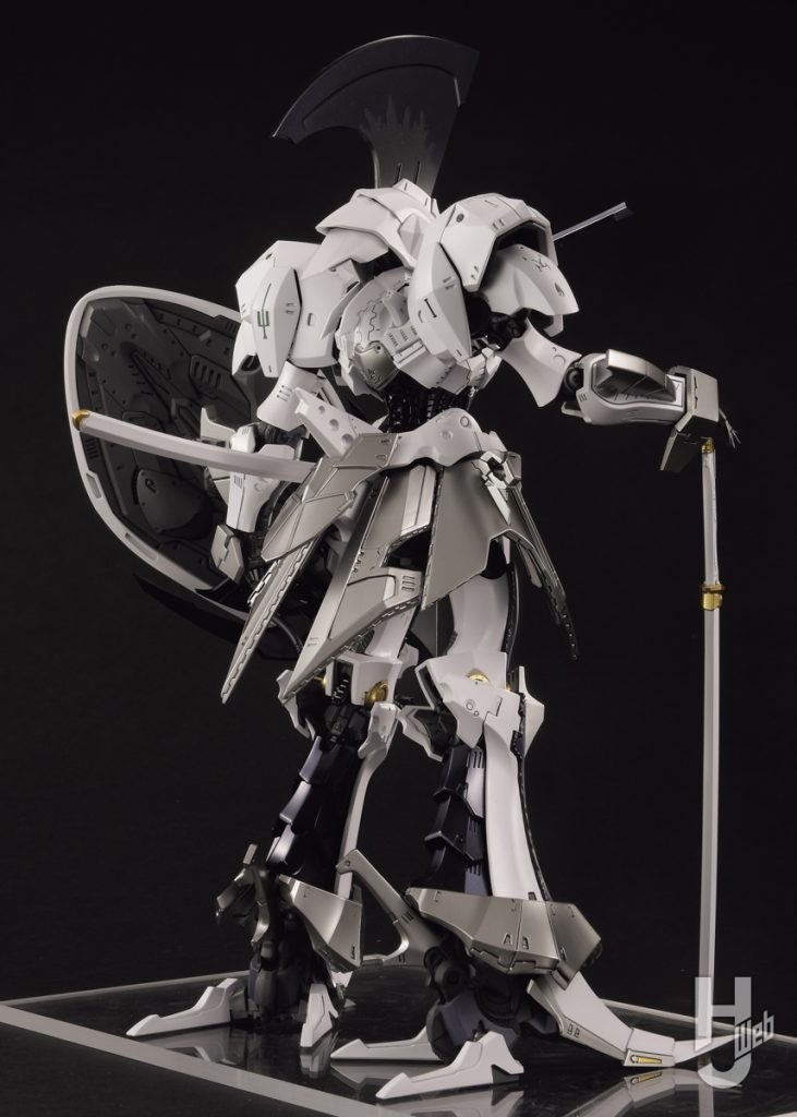 L.E.D.ミラージュのプラモデルの後ろ姿の全体画像