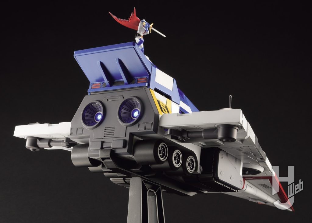 ガッチャスパルタンのプラモデルの背面のアップ画像