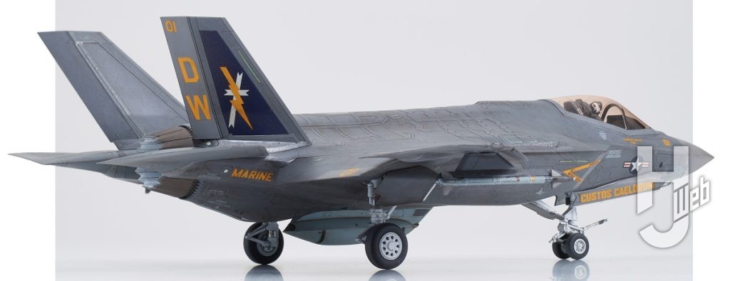 F-35C ライトニングII
後ろ1