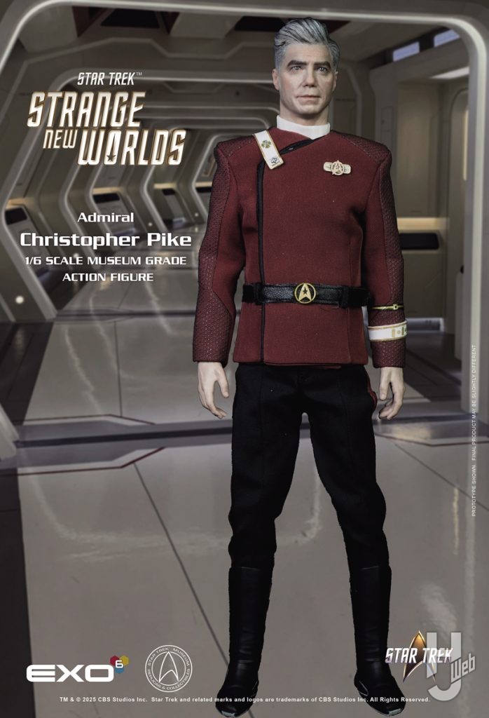 クリストファー・パイク提督の可動フィギュアの画像