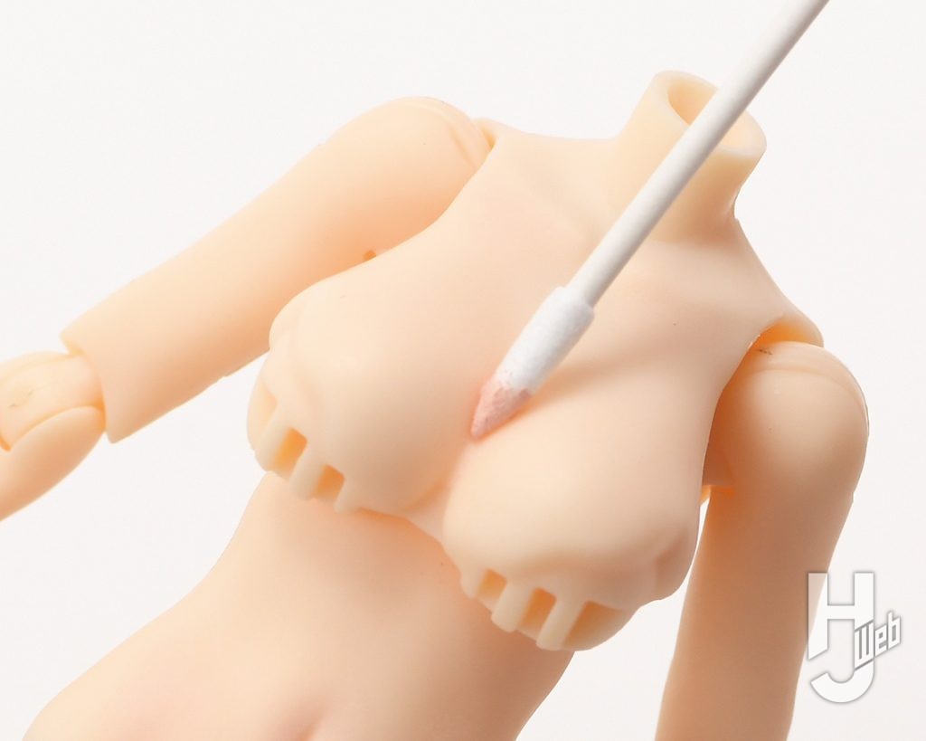 女看守ルイーザのプラモデルの肌の塗装の画像その2