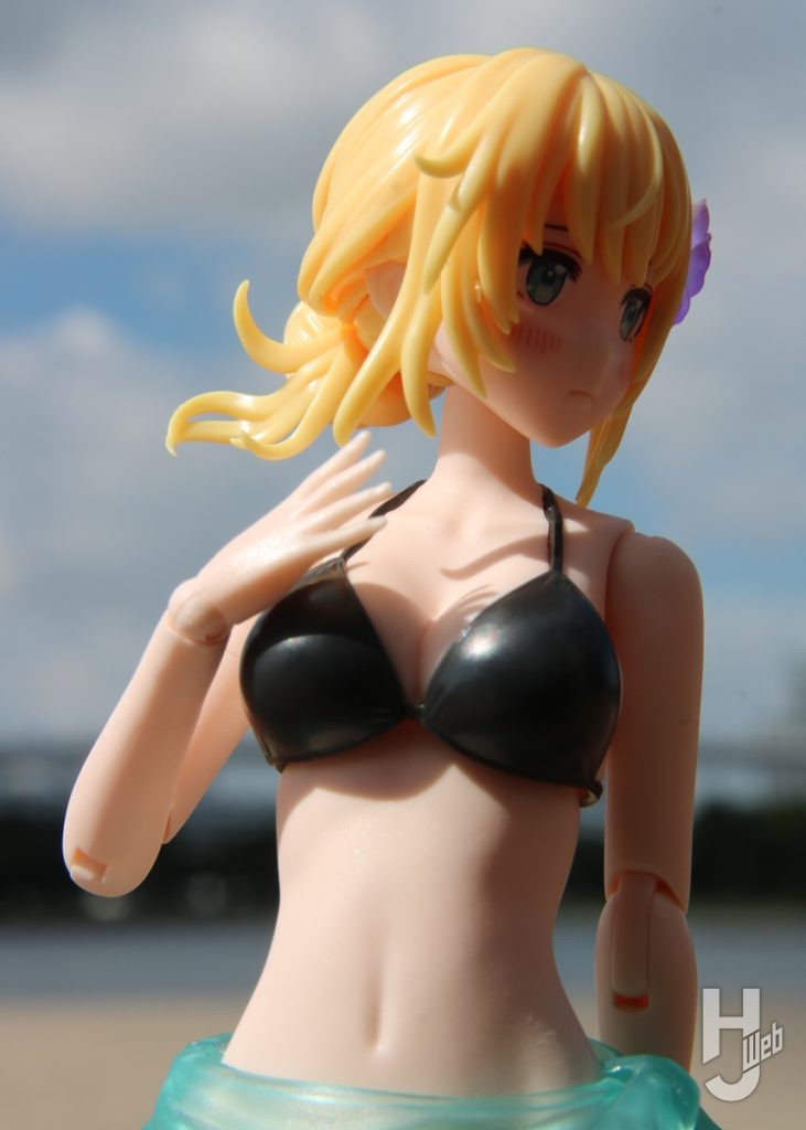 プラモデルの屋外撮影の様子の画像その1