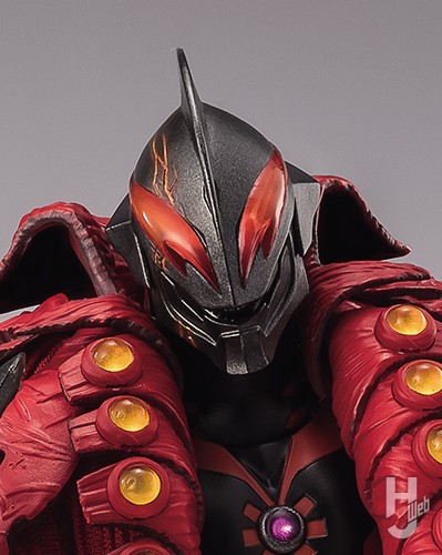 カイザーベリアルの可動フィギュアのアップ画像