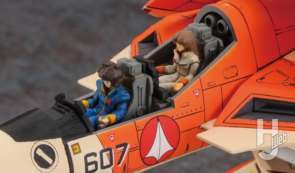 ハセガワVT-1-ガウォークファイター-オストリッチコクピットアップ