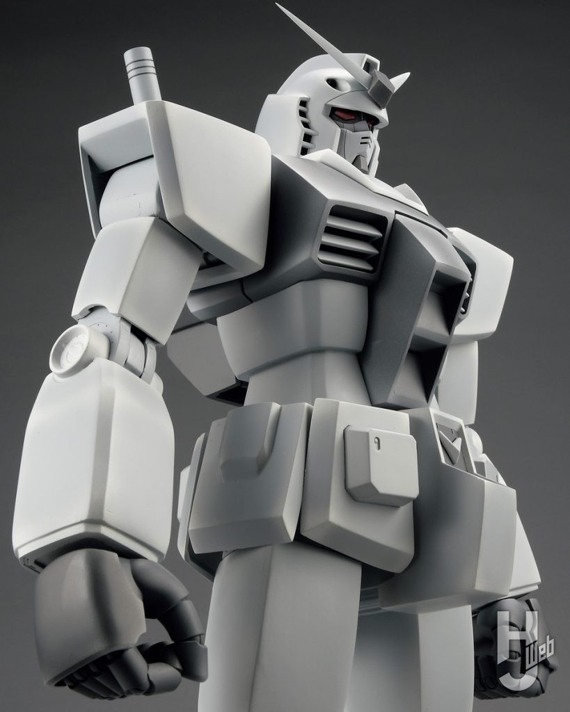 ARUE製作「RX-78-2 ガンダム(巨大化)」横アップ