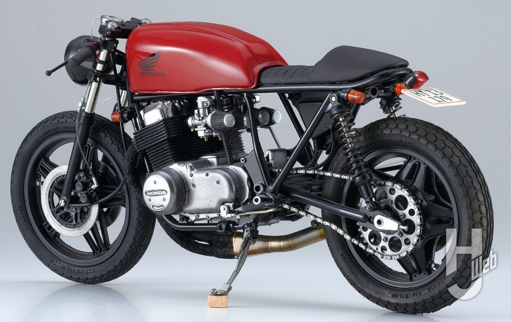 CB750 フォア2“カフェ・カスタム”
後ろ