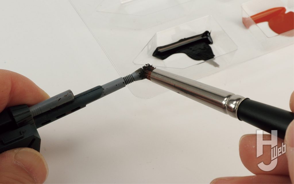 けんたろう製作「HG スコープドッグ」製作途中銃口に煤を