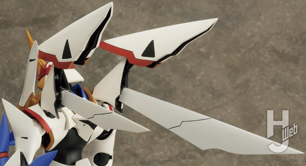 ドーパミン製作「カイゼルファイヤー」ウイングアップ