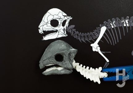 ウラベヒロト製作「ザヴァケファレ」製作途中頭部エポパテ盛り