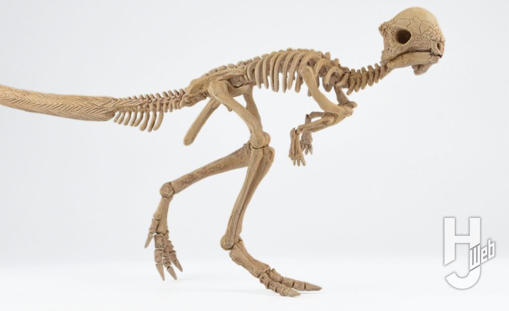 ウラベヒロト製作「ザヴァケファレ」右側面振り向き