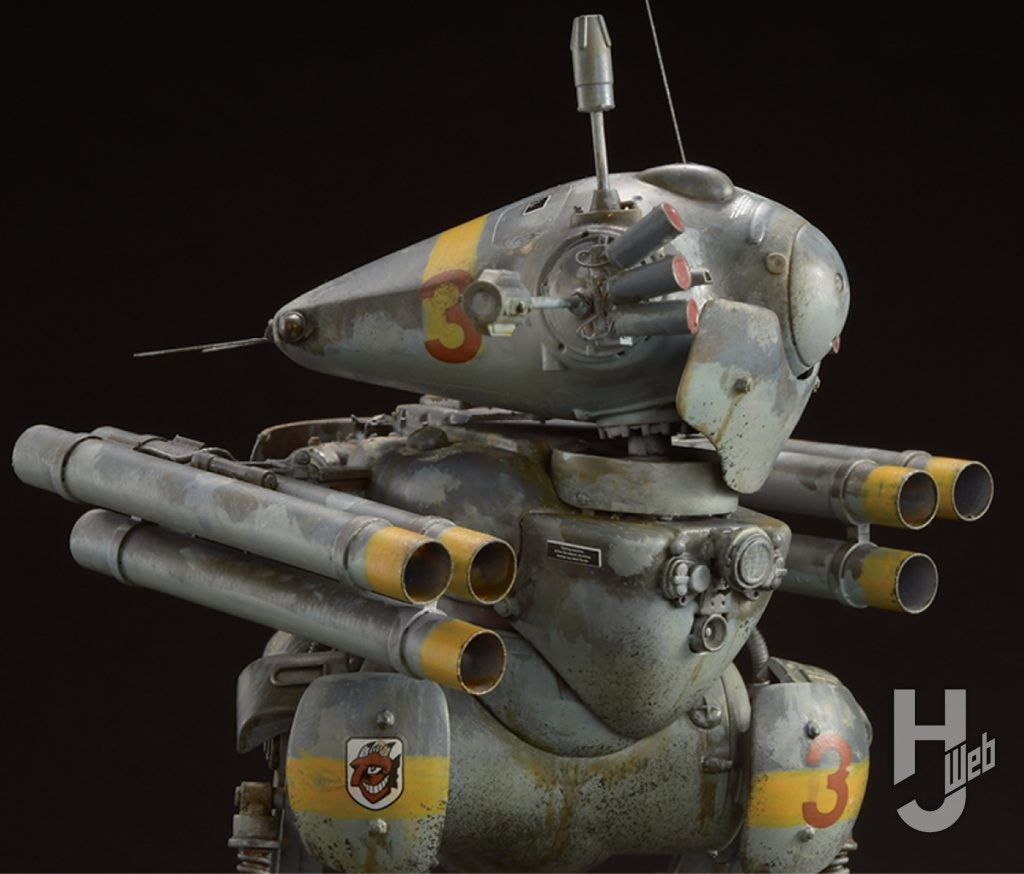 横山宏製作「シュトラール軍 無人偵察用二足歩行戦車 陸戦ガンス」上半身アップ