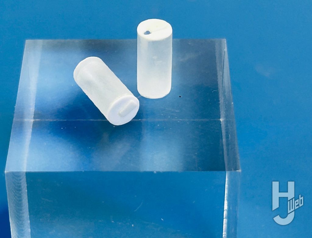 吉村晃範製作「ルイーザ刑事のオフィス」エナジードリンク製作途中