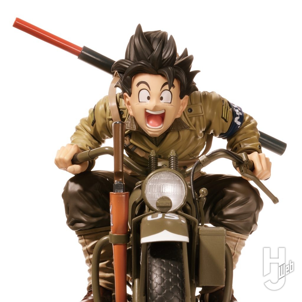 孫悟空とバイクのフィギュアの正面アップ画像