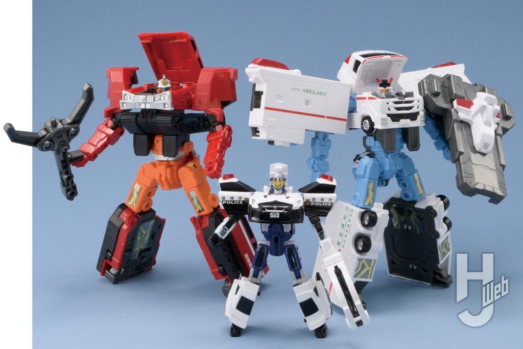 左からファイヤブレイバーとポリスブレイバーとメディブレイバー