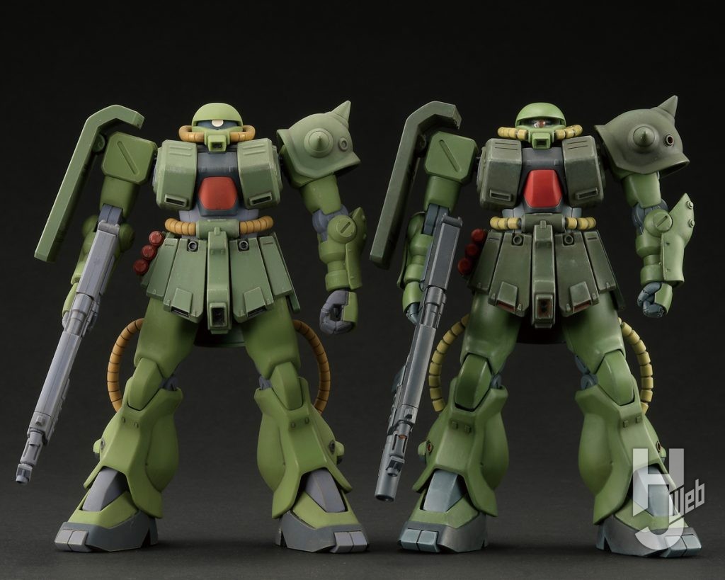 ザクⅡ改のプラモデルの素組みと作例の比較画像その1