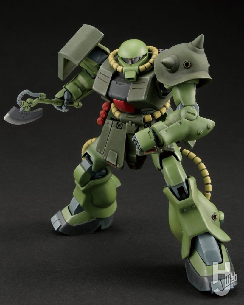 ザクⅡ改のプラモデルの全体画像その2