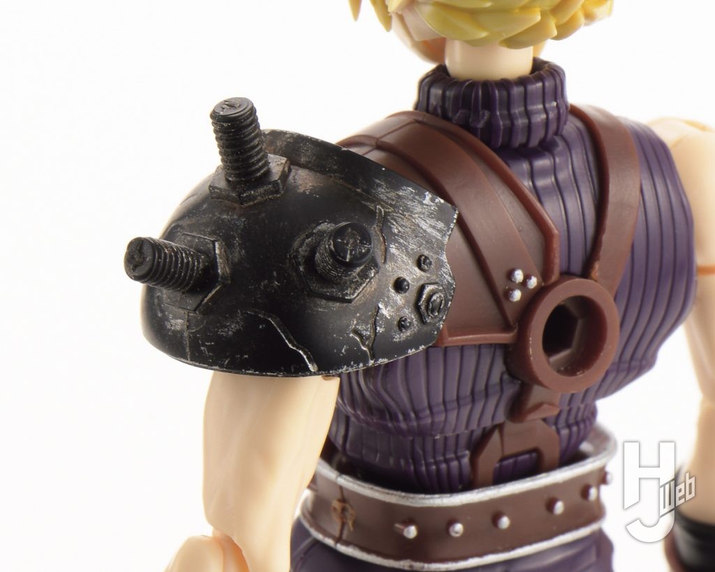 クラウド・ストライフのプラキットのアップ画像その3