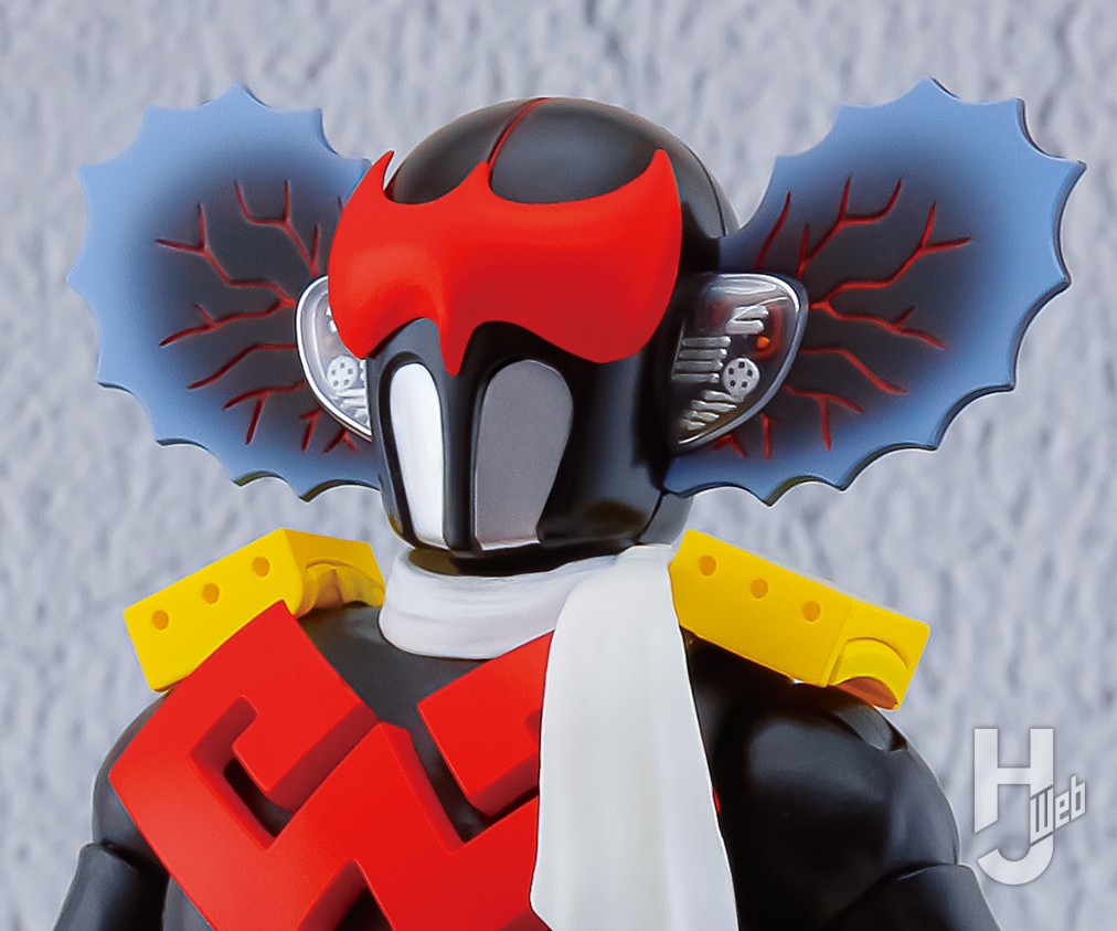 ACTION TOYS 特撮合金アクマイザー3 ザビタンの肩部差し替えパーツ使用時の画像