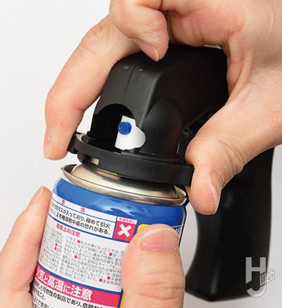 凄!ホビー用 缶スプレートリガーに缶スプレーをセットする画像2枚目