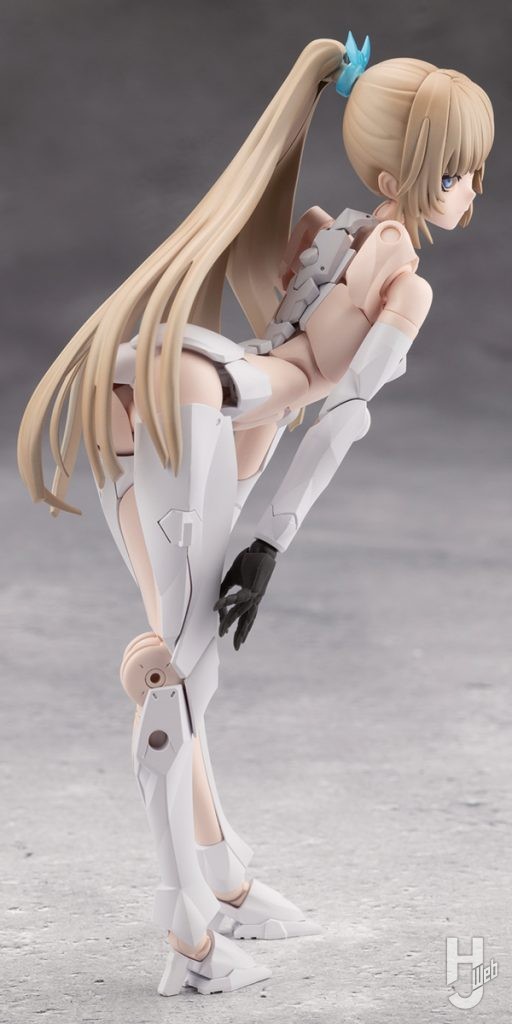 無限邂逅メガロマリア エミュレータのポージング画像