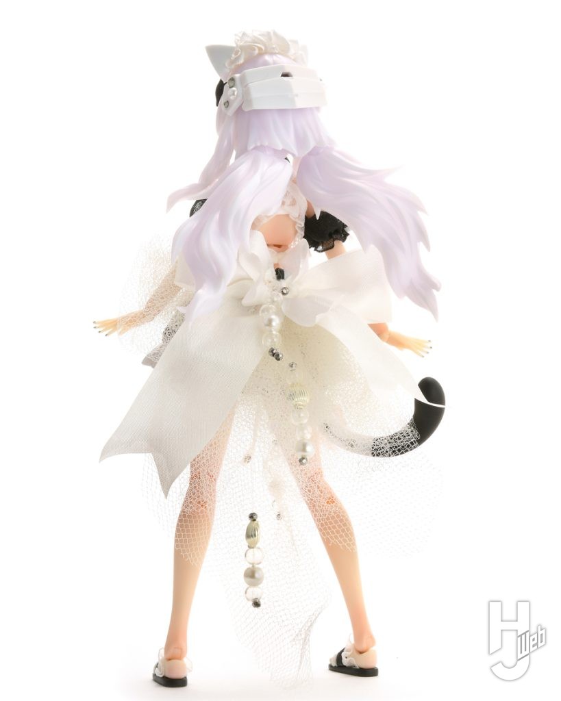 水着メイド衣装のドゥルガーⅠのプラモデルの全体画像その2