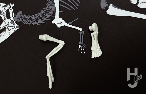 ウラベヒロト製作「ザヴァケファレ」製作途中上腕加工前