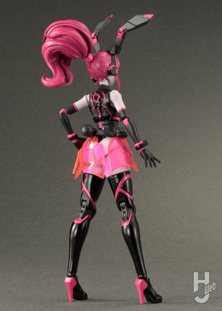 ヴィオ・ザ・ラビットのプラモデルの全体画像その2