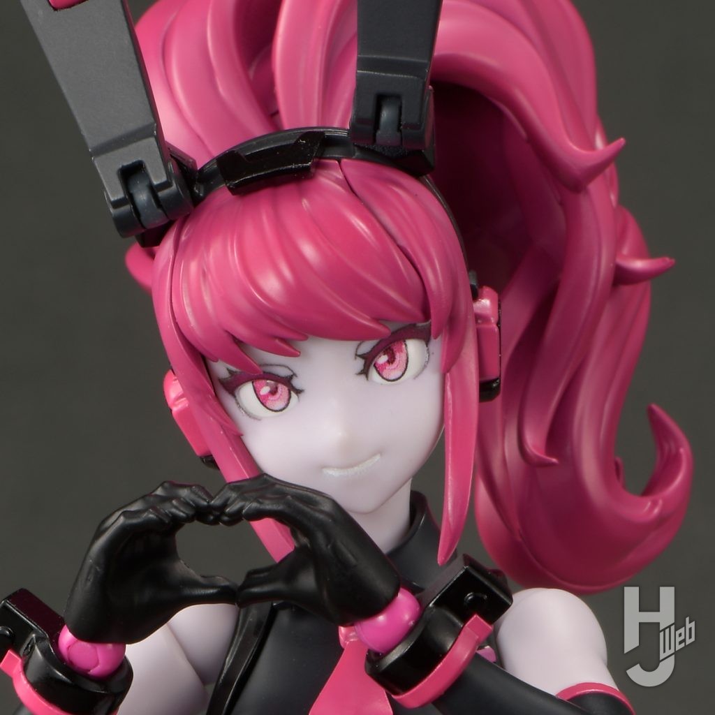 ヴィオ・ザ・ラビットのプラモデルのアップ画像その1