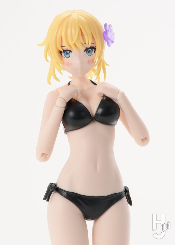 佐伯リツカの水着のプラモデルのアップ画像