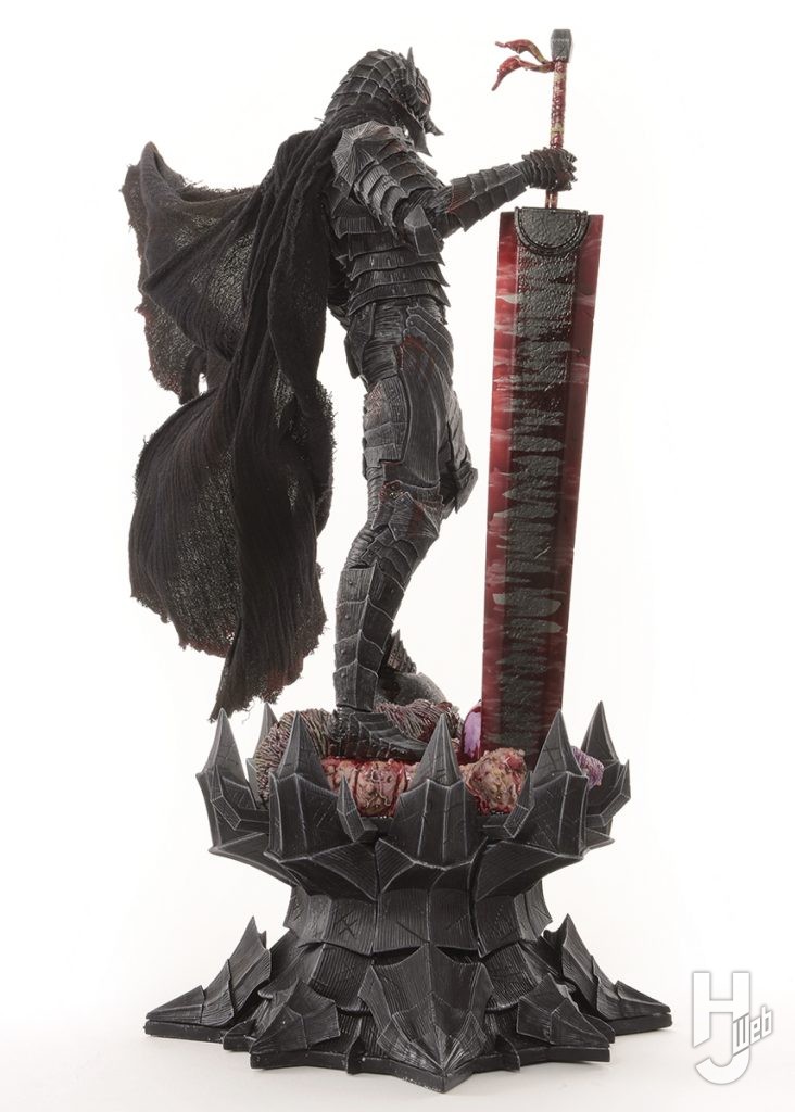 林哲平製作のガッツのプラモデルの後ろ姿の全体画像