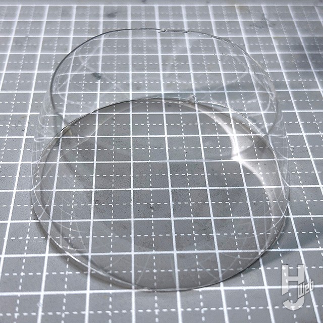 ペットボトルから切り出したもの