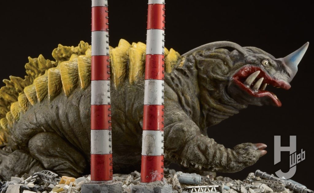 透明怪獣ネロンガ
横