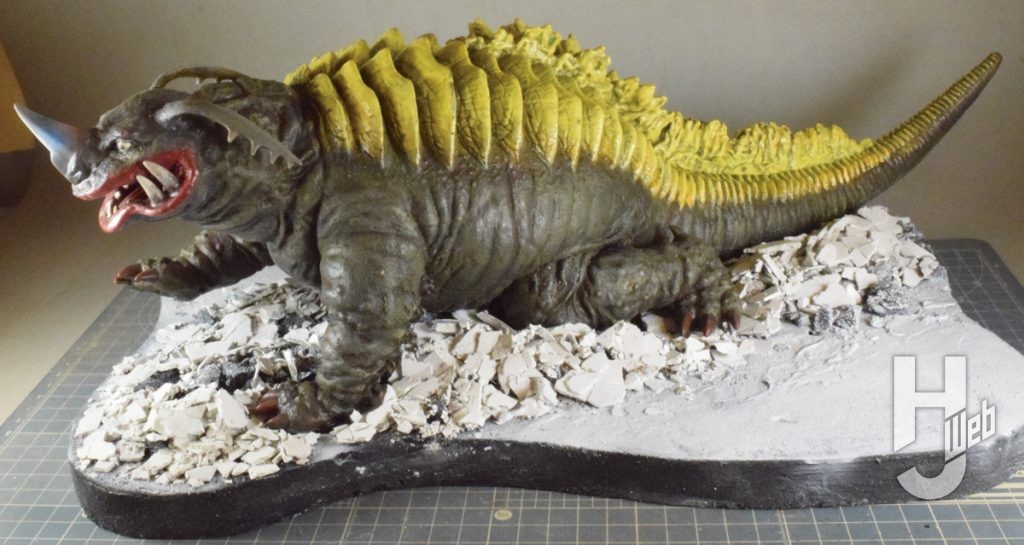 透明怪獣ネロンガ
ジオラマ製作過程1