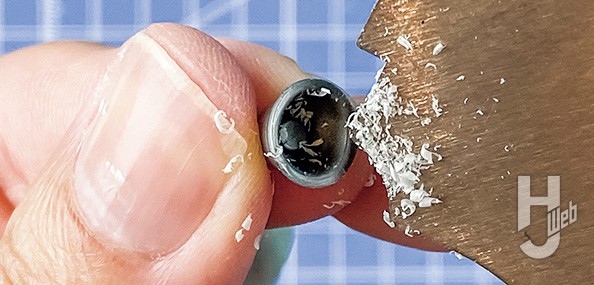 MS-09 リック・ドム ガイア機/オルテガ機
3連バーニアの製作過程2