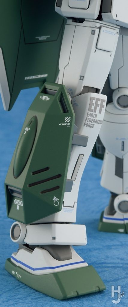 不破優製作「ジム・スループ」脚アップ