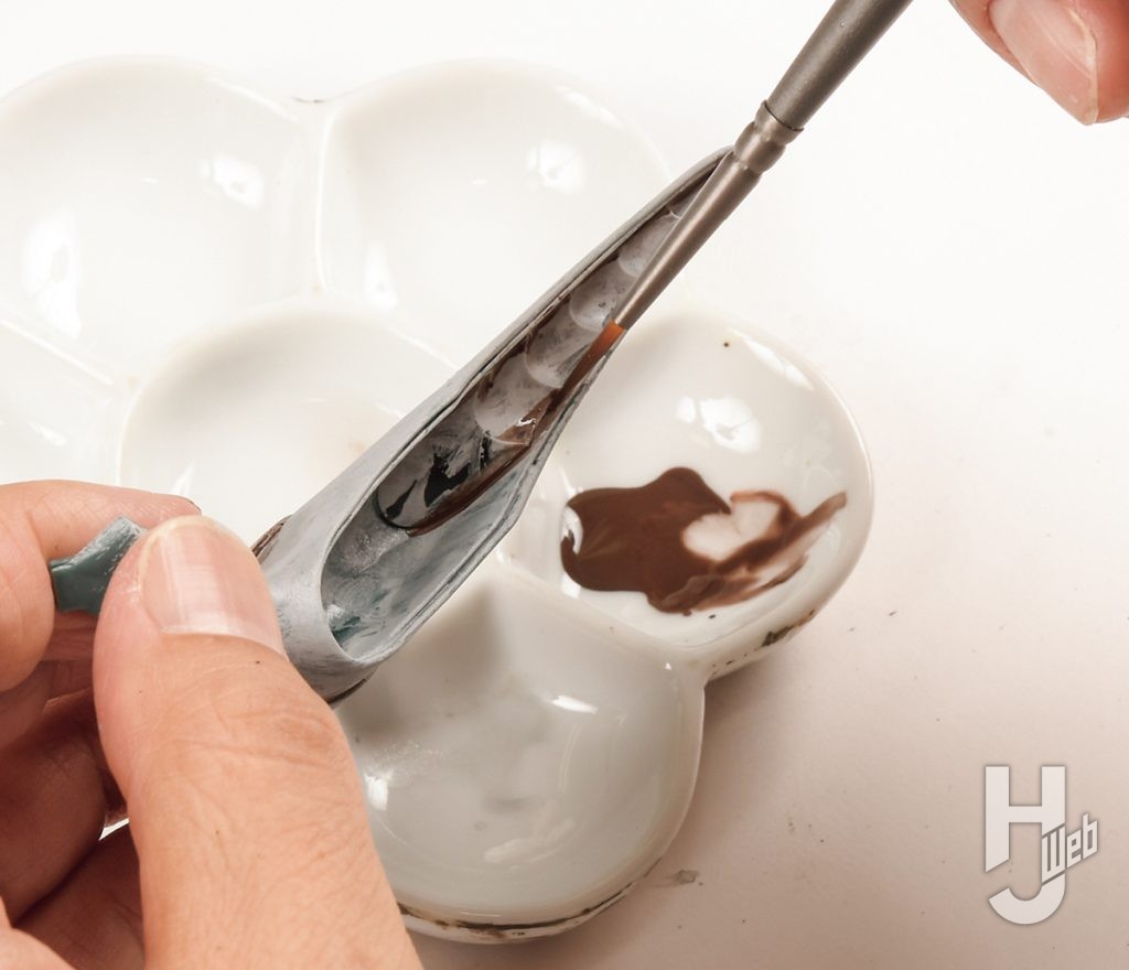 あに製作「PLAMAXヴェルビン」製作中マホガニーを塗る影色