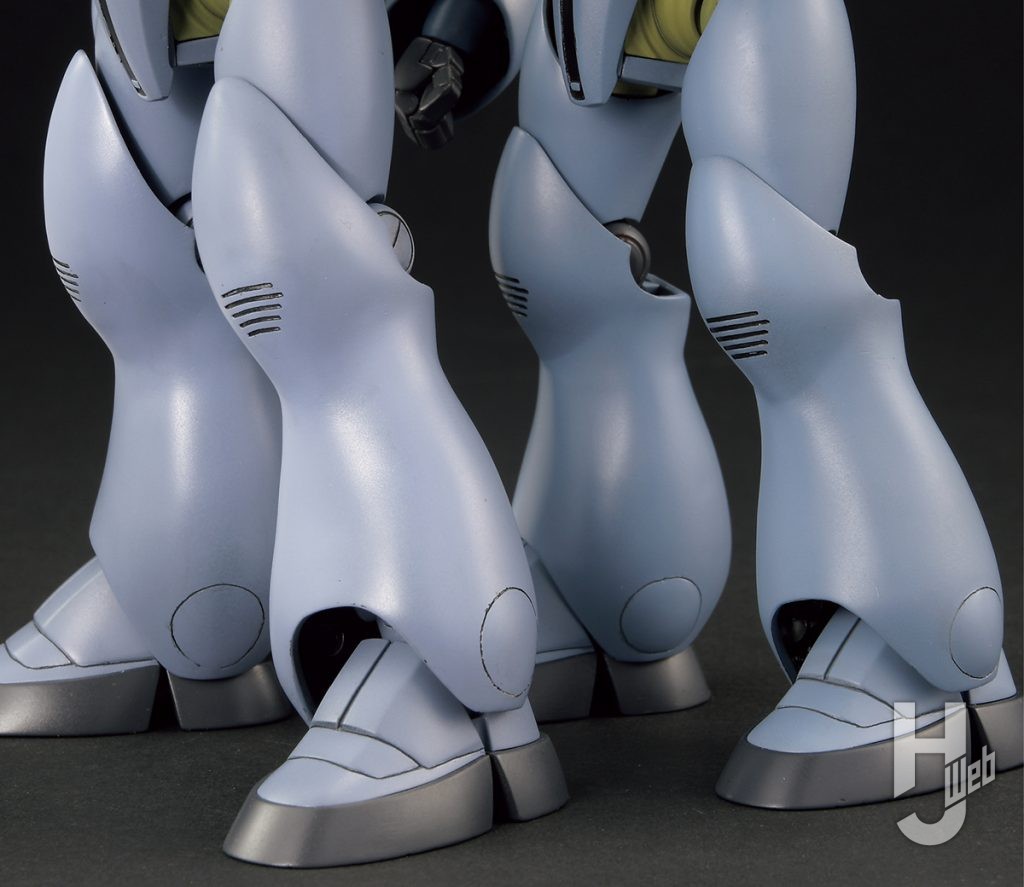 中安俊二製作「TYPE-7 ブロッケン GSG-9 Ver.」素組み比較脚