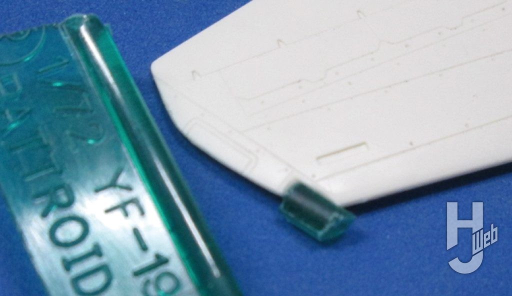 渡辺圭介製作「VF-0Sフェニックスゴースト装備」製作途中航法灯