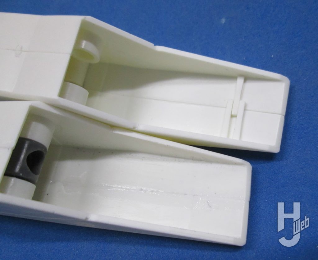 渡辺圭介製作「VF-0Sフェニックスゴースト装備」製作途中ヒジ外装内側