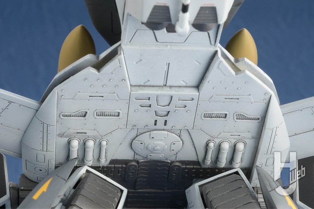 渡辺圭介製作「VF-0Sフェニックスゴースト装備」胴体下